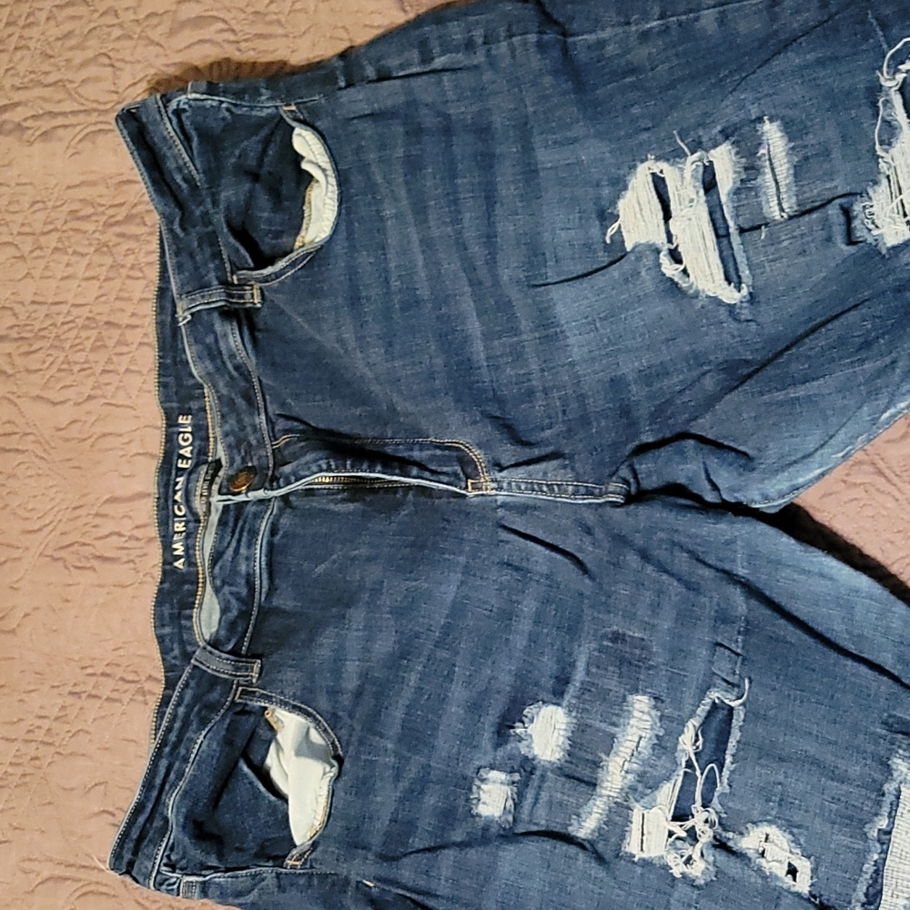 American Eagle Skinny distressed Jean